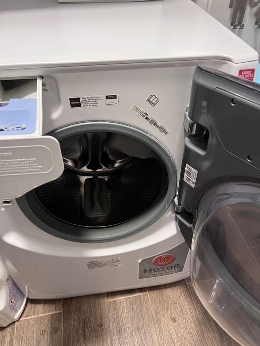 Mașină de spălat rufe cu uscător, Hotpoint Ariston 9/7 kg
