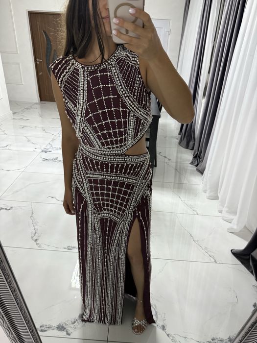 Rochie Asos burgundiu cu perle