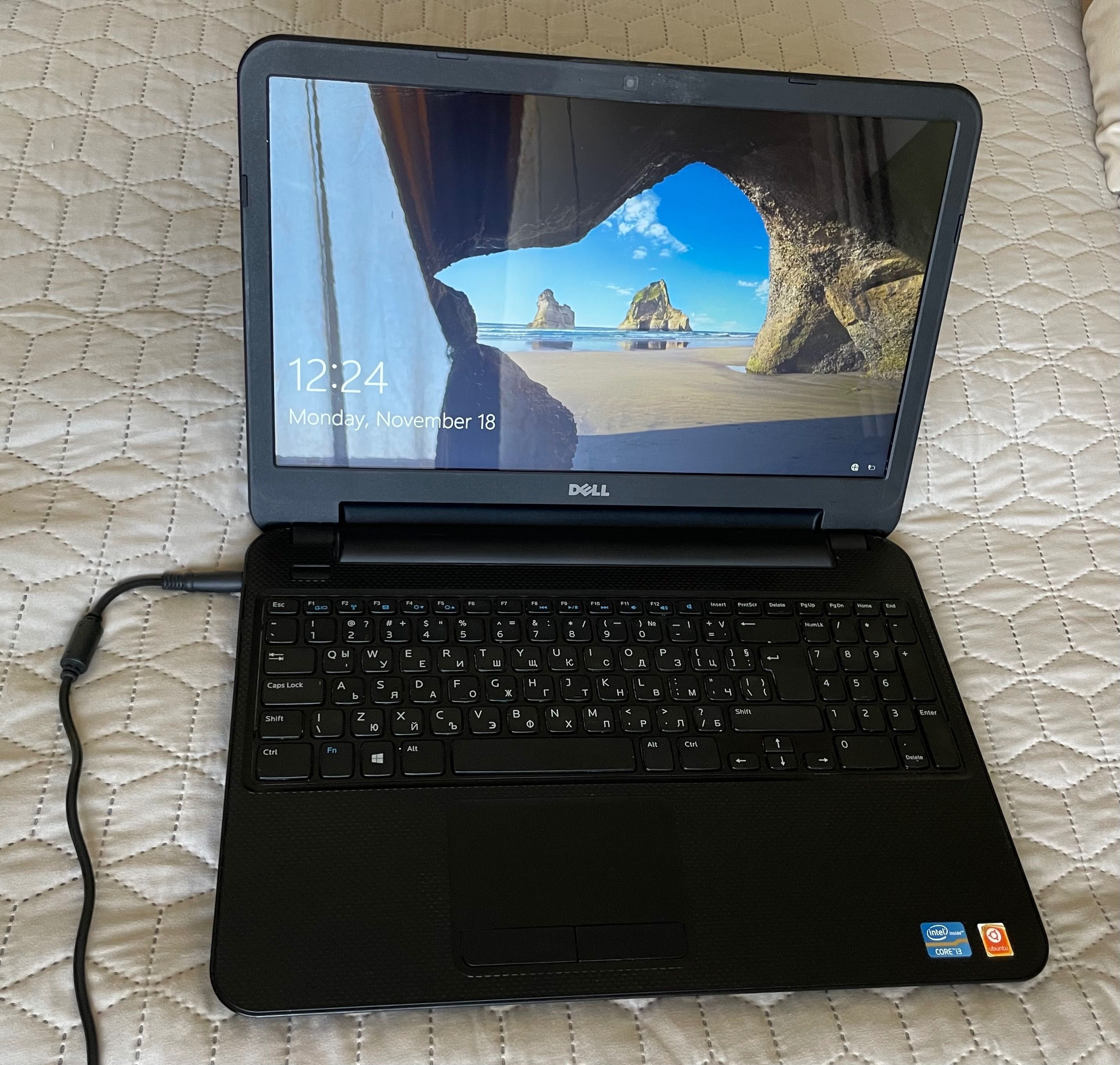 Лаптоп Dell Inspiron 3521
