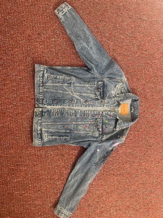 Jacheta denim, nouă fără etichetă. Nu a fost purtată.