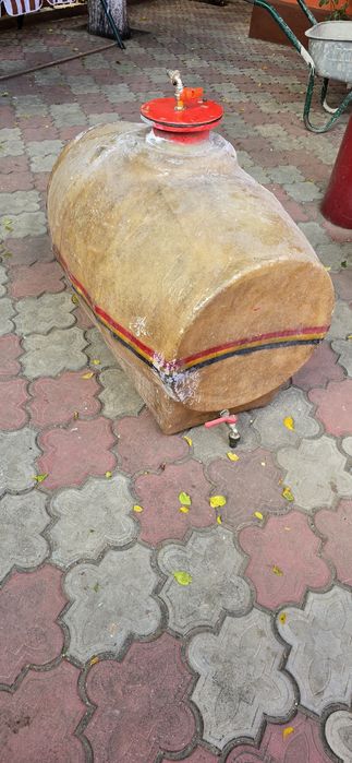 Vând butoaie din fibra