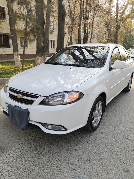 Jentra 2022 elegant plus 3 chi pozitsiya Avt benzin luk,abs,abegrof, b