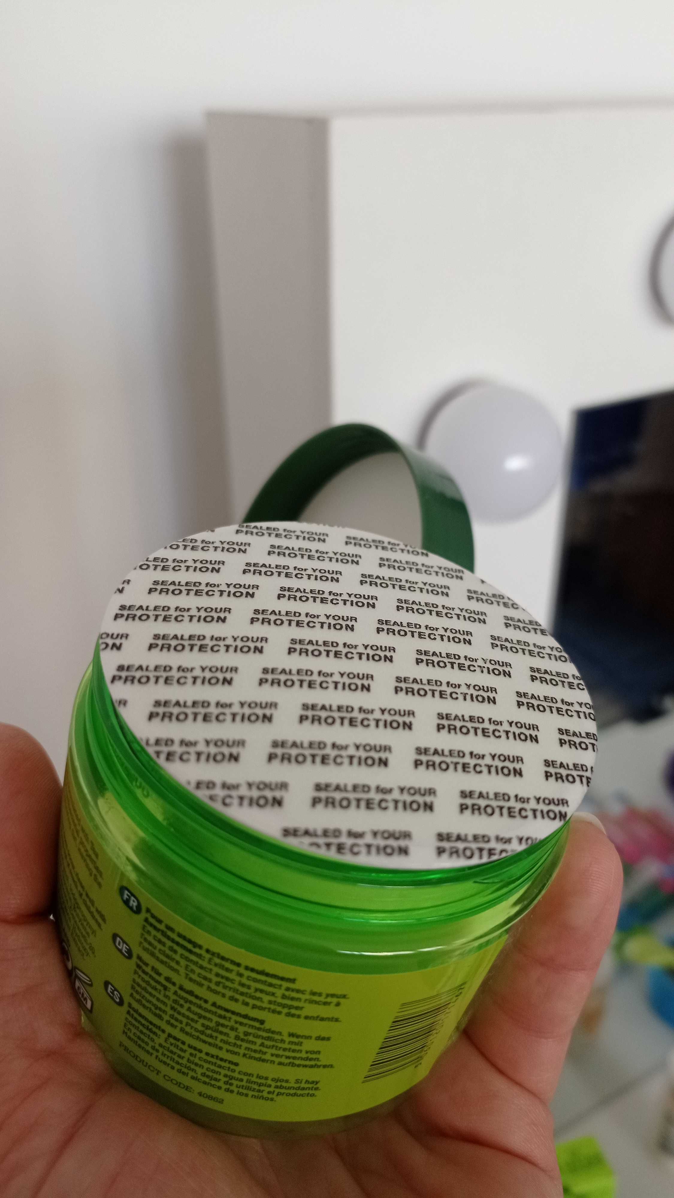100% натурално етерично масло от Чаено дърво