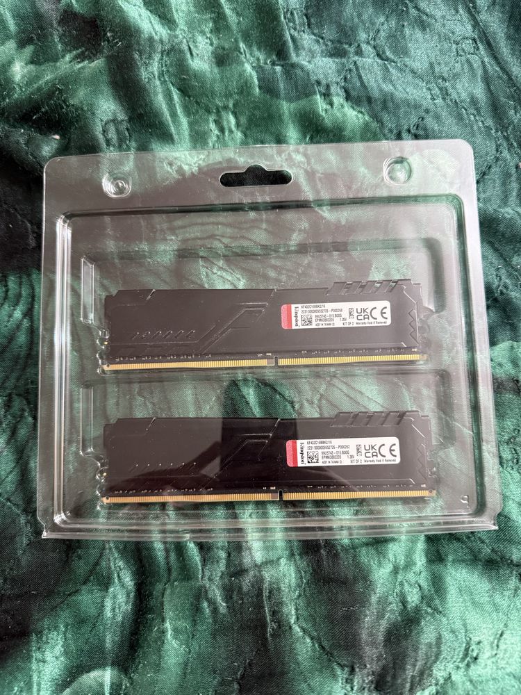 Продам ОЗУ DDR4 Kingston HyperX Fury Beast 3200 Мгц 8гбх2