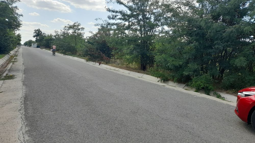 Vând- schimb cu Auto 2 teren de 2000mp intravilan în Loc Suhurlui  Gal