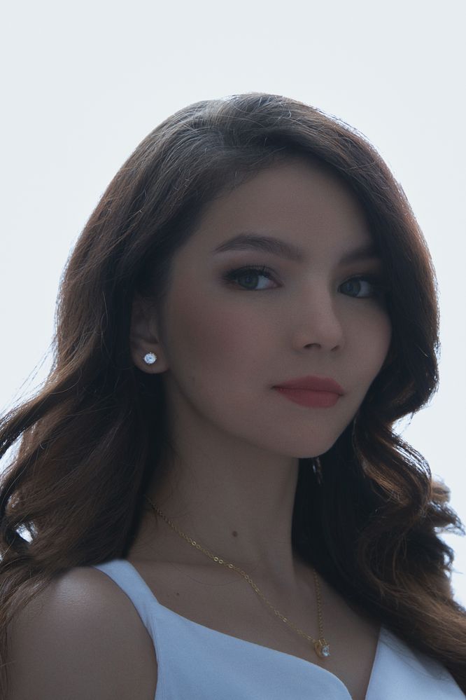 Профессиональный женский фотограф и ретушер. Ayollar fotografi.