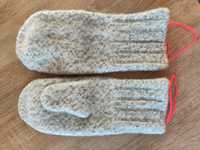 Дамски ръкавици М и мъжки XL естествена вълна височинни горни