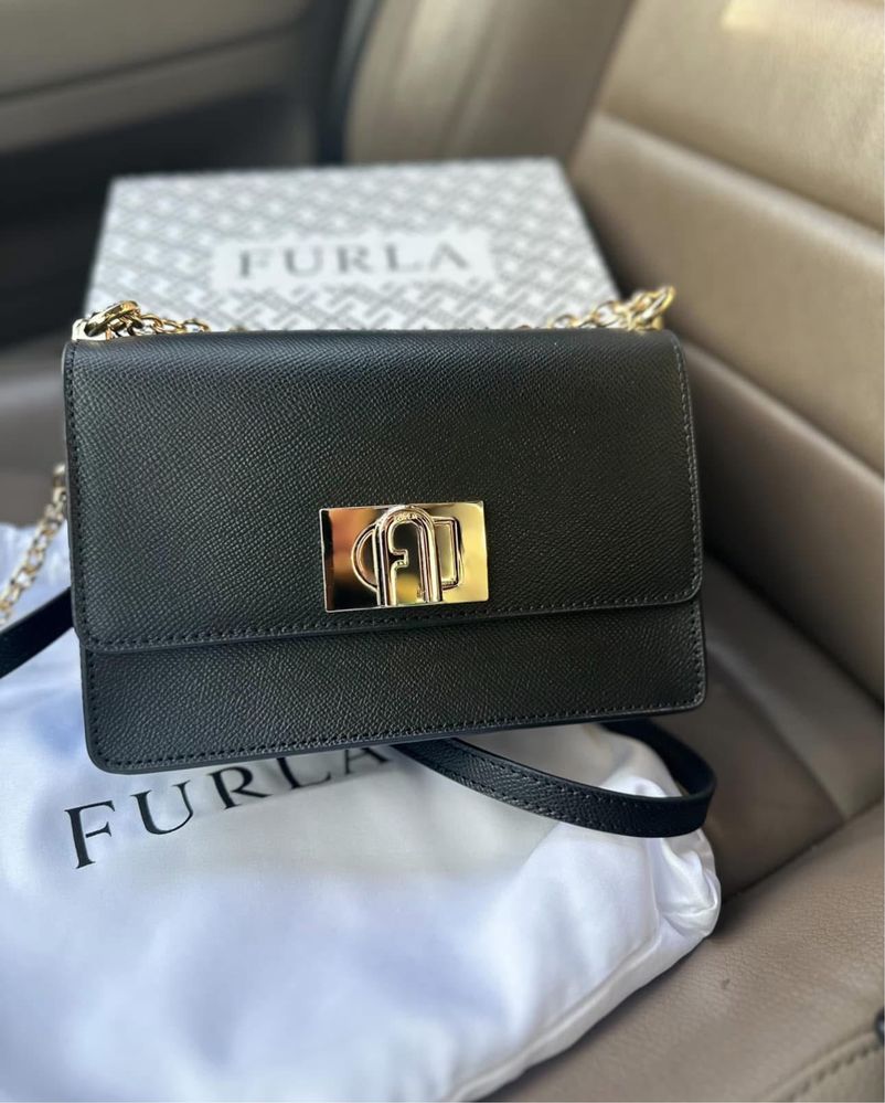 Чанта Furla естествена кожа