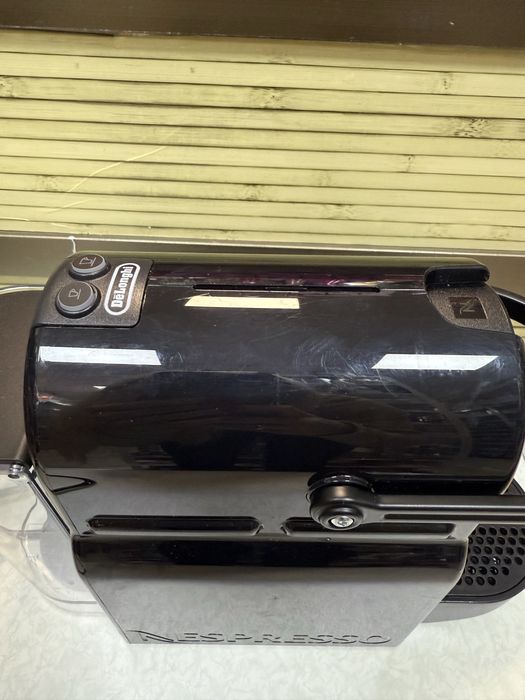 Кафемашина Nespresso Inissia Black