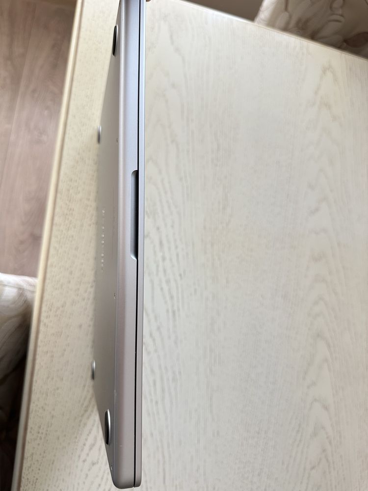 Като нов Apple MacBook Pro 14 (2021), Apple M1 Pro, RAM 16GB,1TB SSD