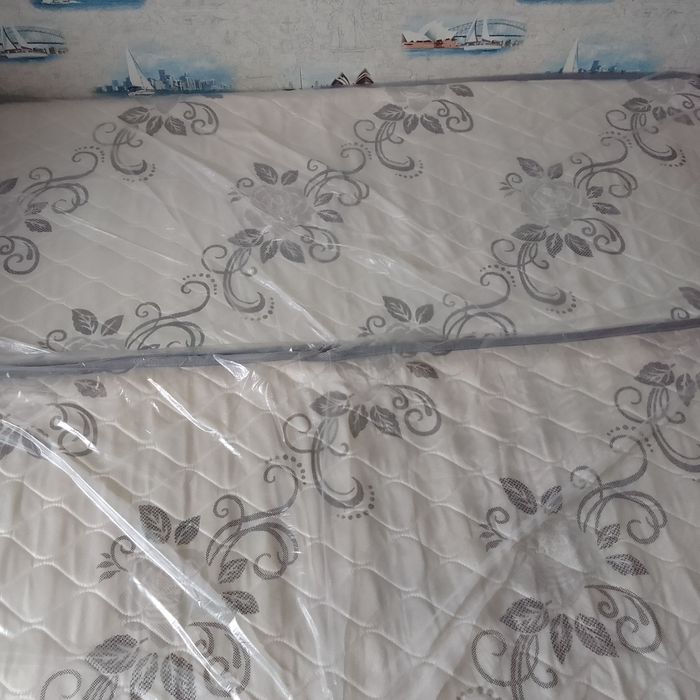 Продам матрасы 2 шт 190×80,2шт 190×90