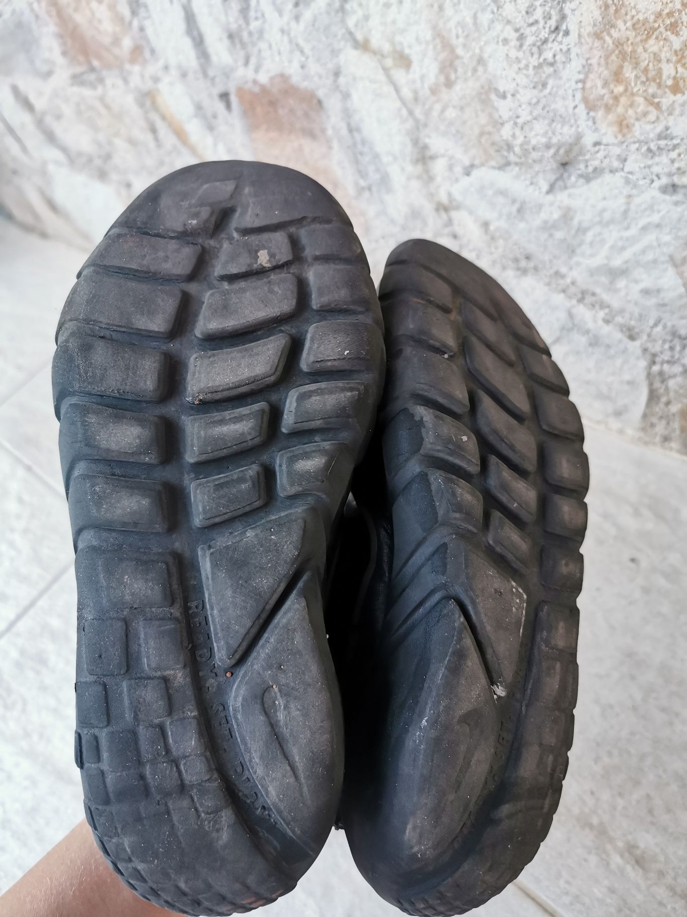 Nike маратонки 39