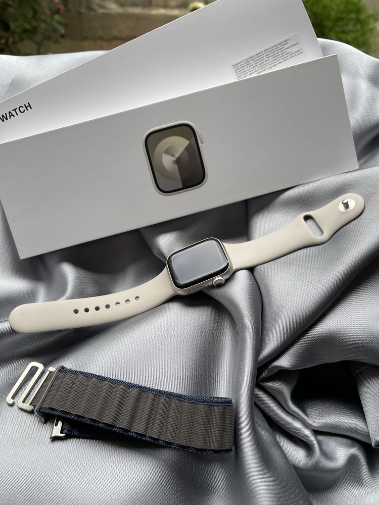 Часы Apple watch 9 series в идеальном состоянии. Носила раз 5