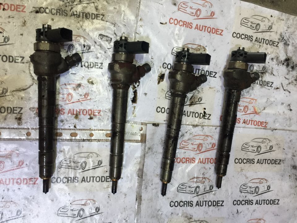 Injector VW Passat B7 2.0 TDI CFF cod 03L130277J