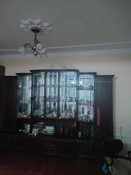 СРОЧНО продается просторная 3х ком квартира 93 м²  (888)