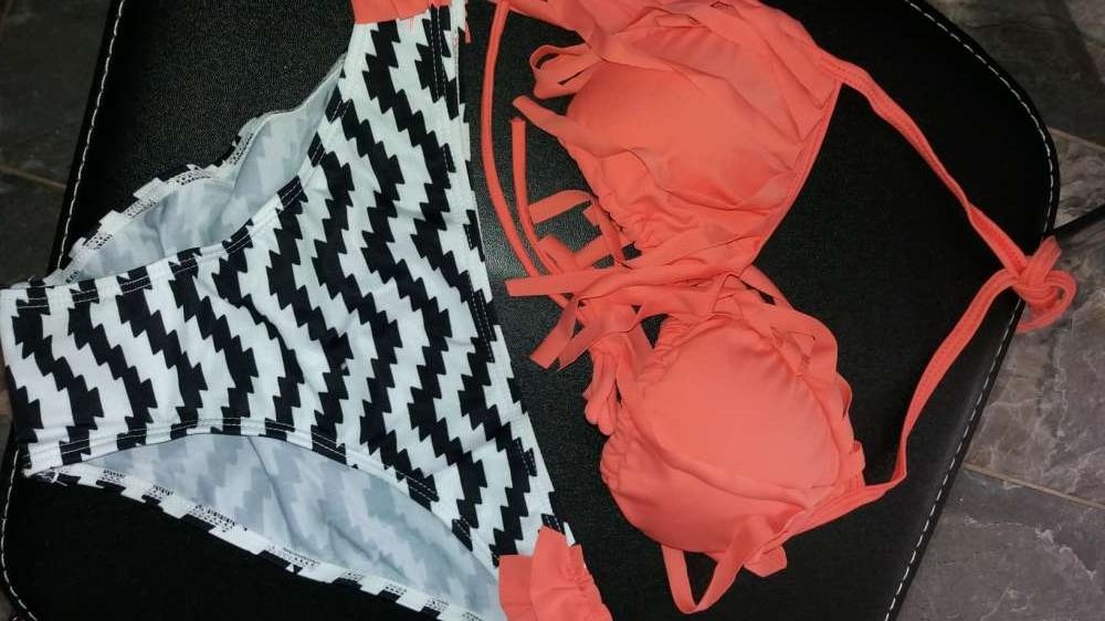 Costum de baie model bustiera cu push up/ franjuri