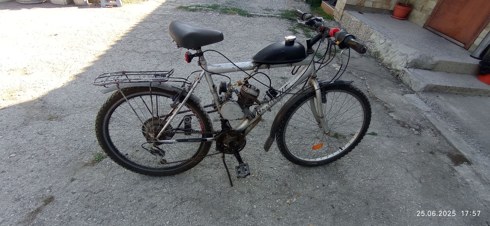 Мотор 80 кубика.