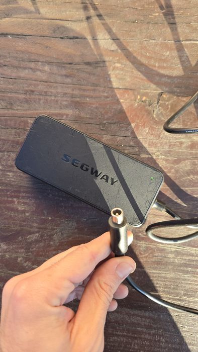 Incarcator original Segway pentru trotinete electrice Ninebot