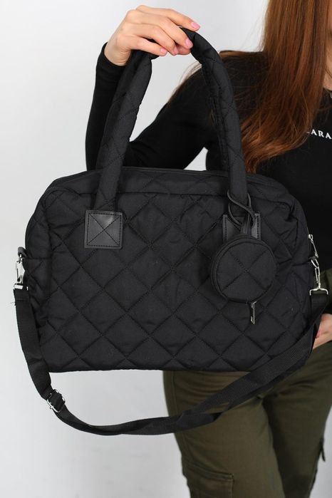 Капитонирана дамска чанта