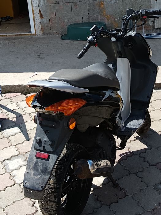 Vând scuter Honda