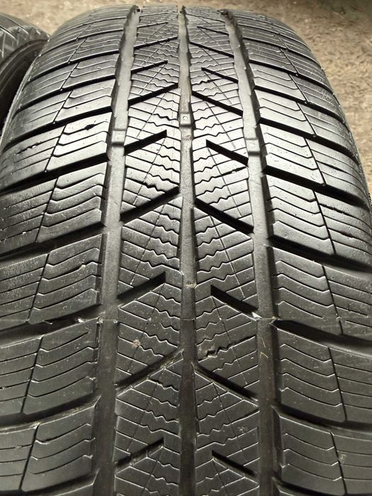2x Anvelope iarna 215/55 R17 - Barum Polaris 5 XL