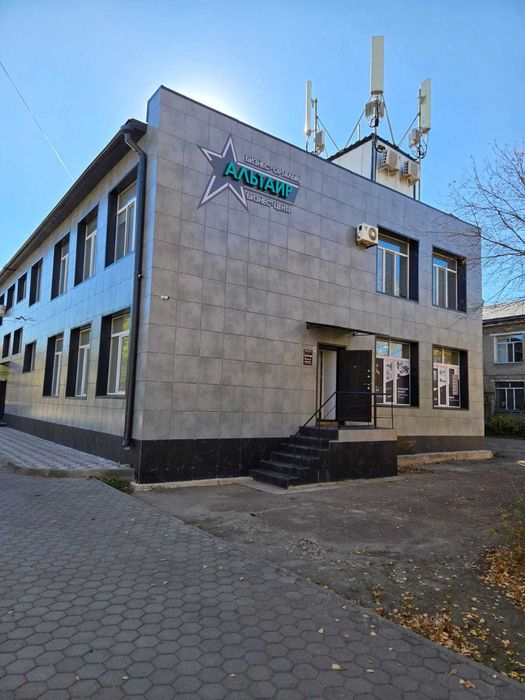 сдам в аренду помещение в административном здании в центре