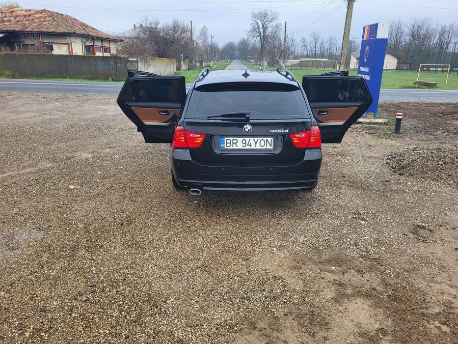 Vând  bmw e91 xdrive 177cp