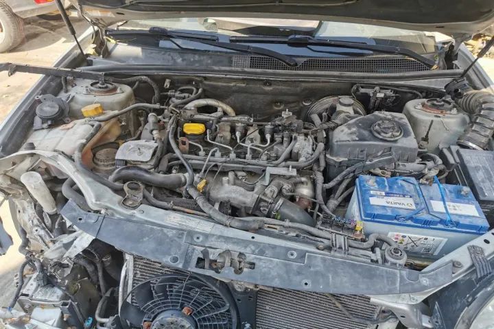 bara spate armatura stop tripla stanga dreapta rampa injectoare  praguri racitor gaze debitmetru aer parasolare plafoniera  Chevrolet Epica 2010 motor 2.0D 150cp Z20S dezmembrez dezmembrari