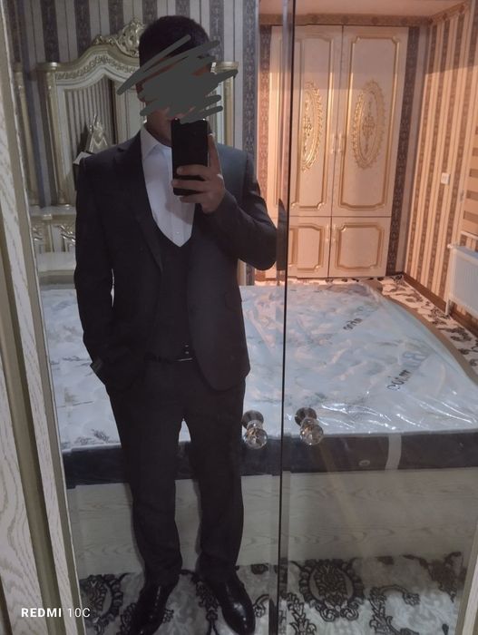 Kiyov kastyum shim oq koylak va tufli