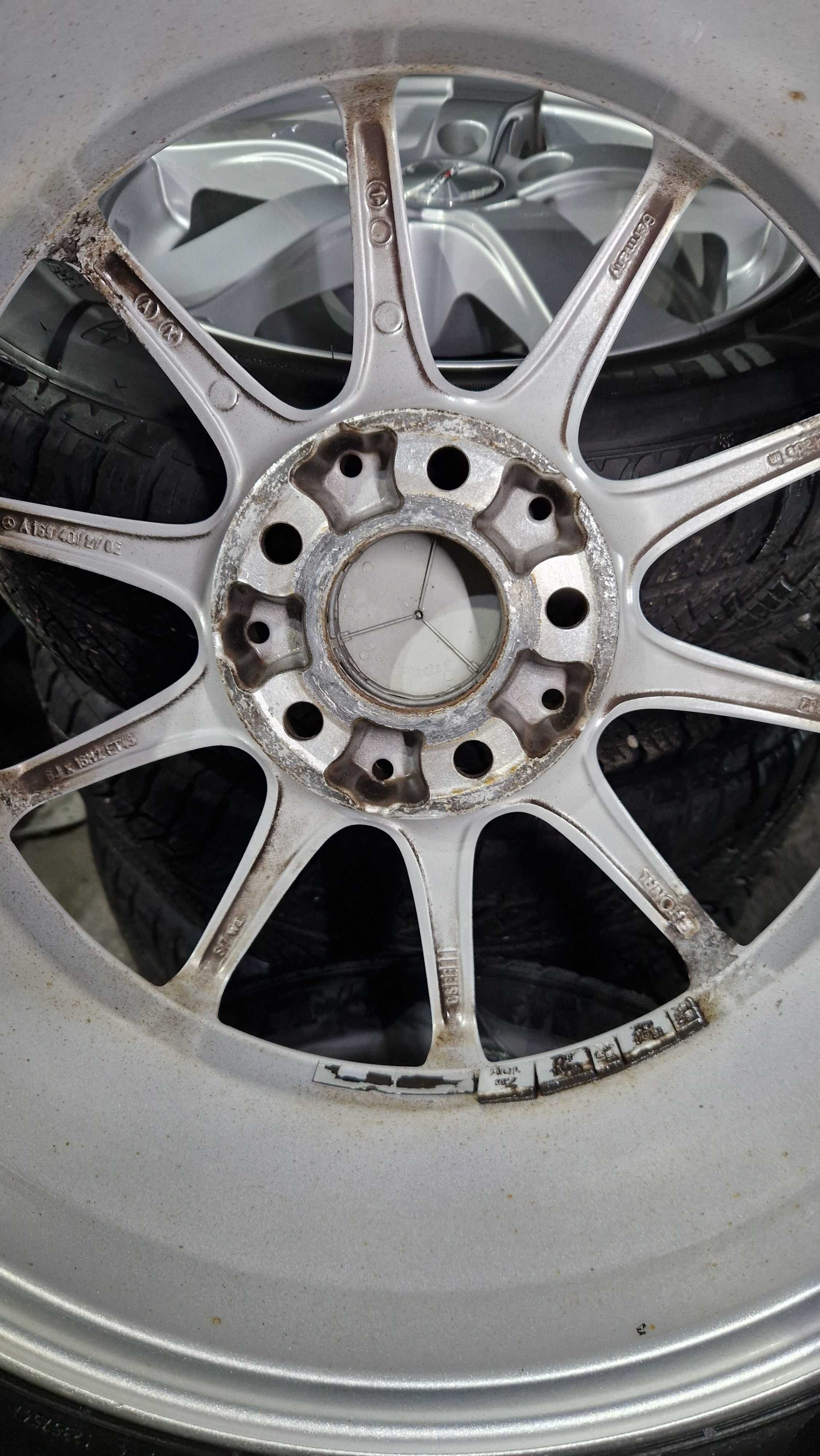 МЕРЦЕДЕС Джанти със зимни гуми 195/55/16  6J ET46  5×112  ЦО66,6