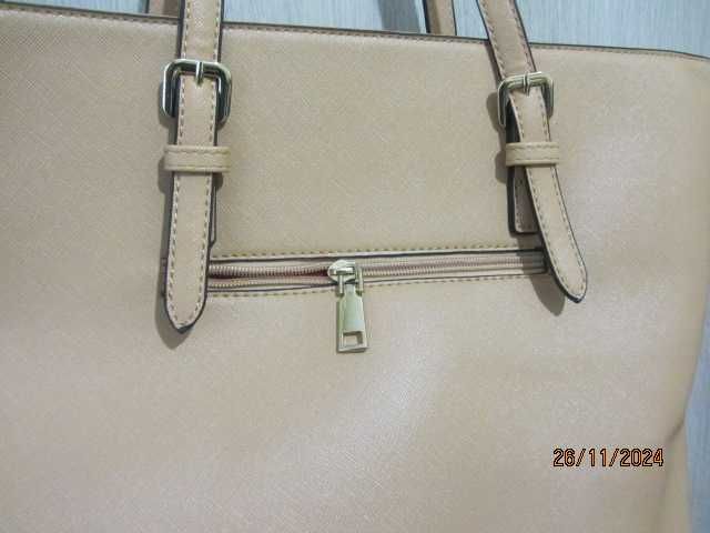 Луксозна дамска чанта - Michael Kors