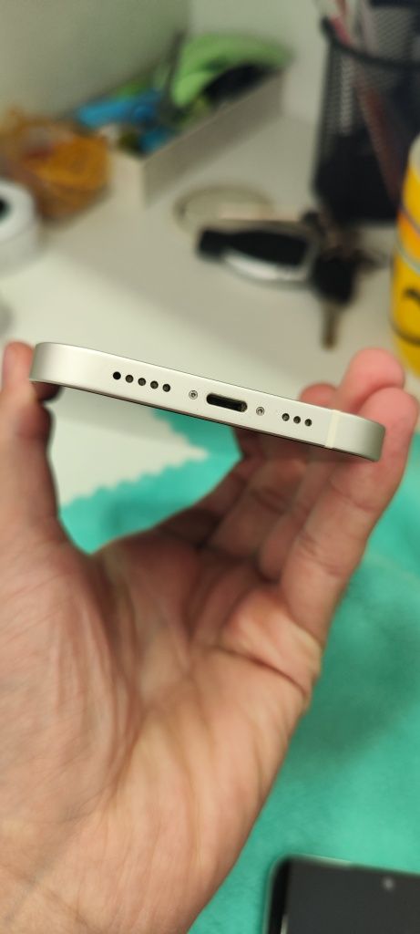 Iphone 12.   Yomkisi 95