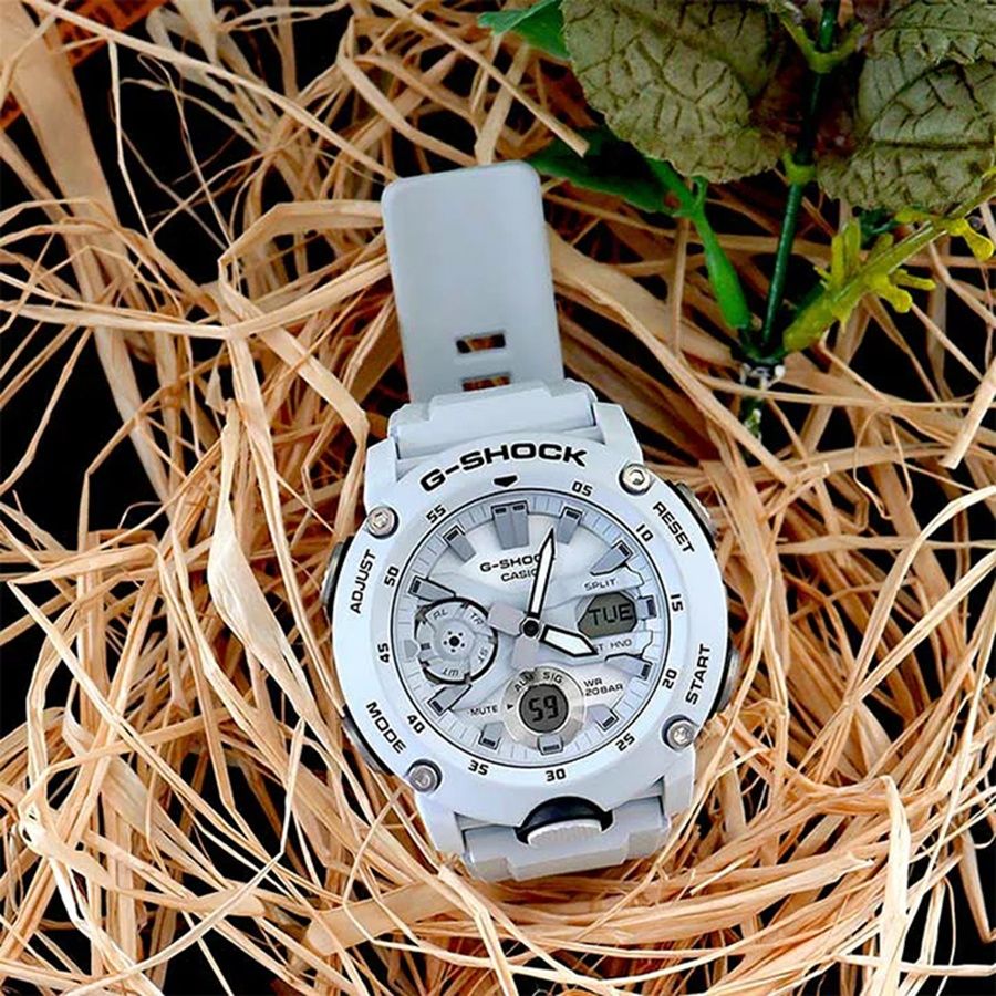 Casio G-Shock Split GA-2000S-7A

Часы в отличном состоянии. Оригинал.