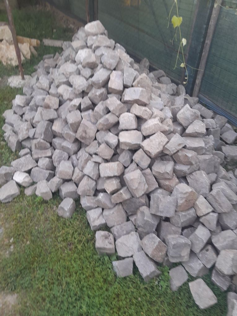 Piatră cubica,pavaje