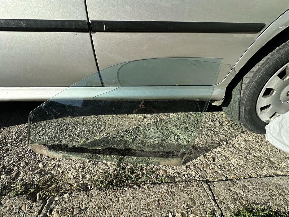 Geam & macara skoda octavia tour sofer