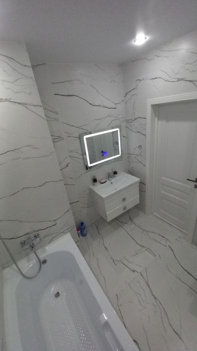 Укладка кафеля и фартука