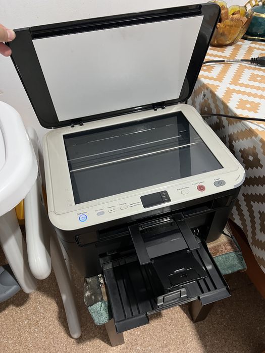 Продам принтер Samsung SCX-3200