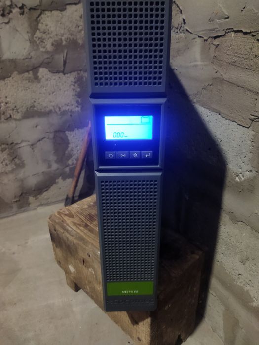 Источник Без перебои ног питания.