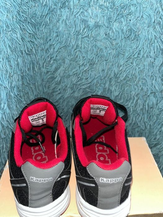 Vând Adidași Kappa