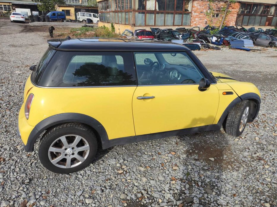 Mini Cooper R50 на части 1.6