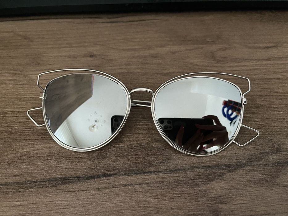 Дамски слънчеви очила