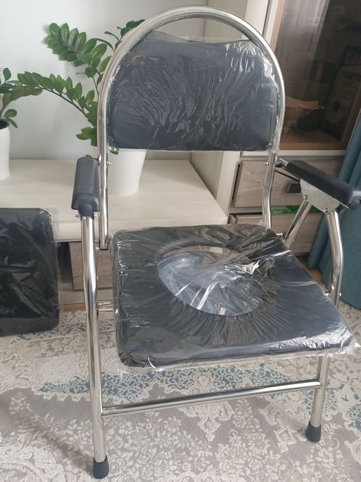 Кресло туалет новый