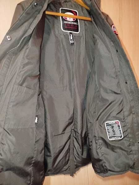 Топло и висококачествено зимно яке Pajar Canada