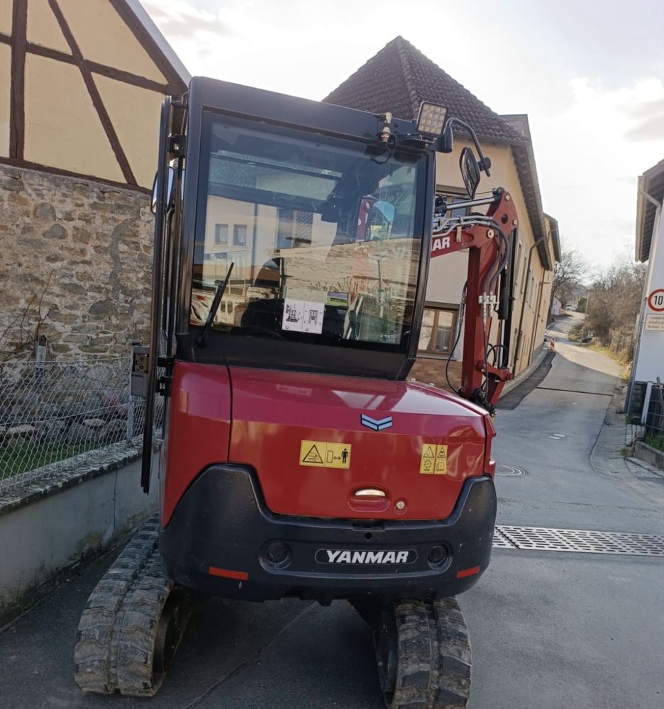 Excavator de inchiriat