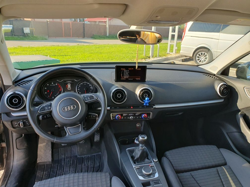 Audi A3 S-line sportback * proprietar