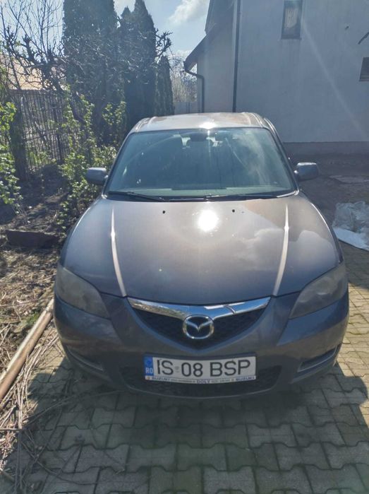 OCAZIE!Vand MAZDA 3-1,5 tdi-Portiere, stalp, aripa spate, avariate