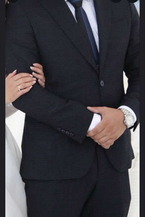 Продам мужской костюм тройка