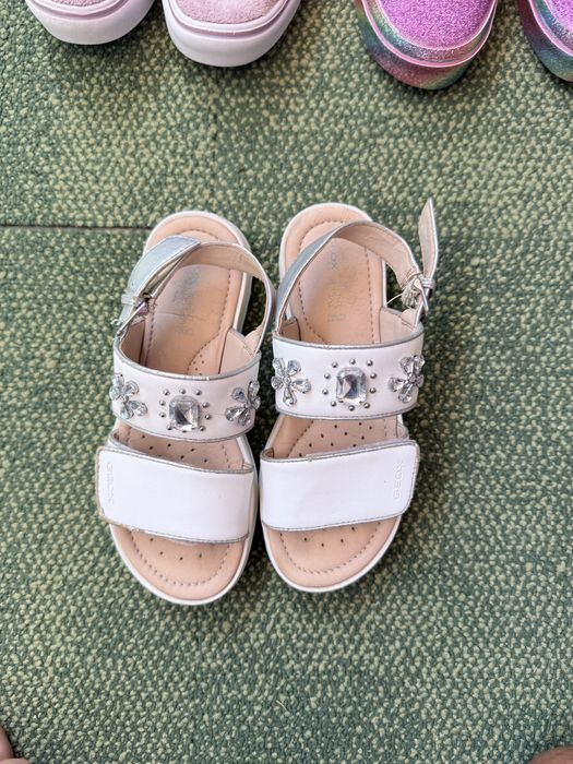 Детски обувки за момиче-комплект.