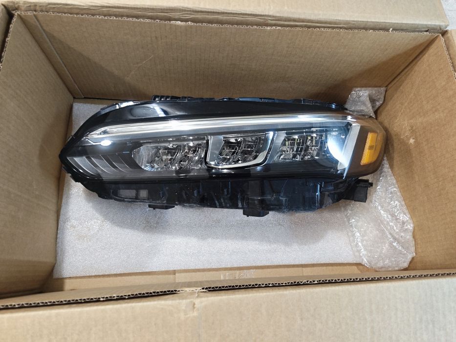 Ляв OEM фар - 33133150-T20-A52 за Хонда Honda Civic 11 gen.