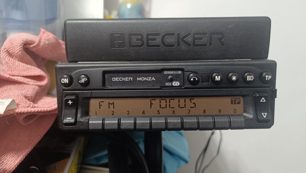 Бекер като нов,Мерцедес